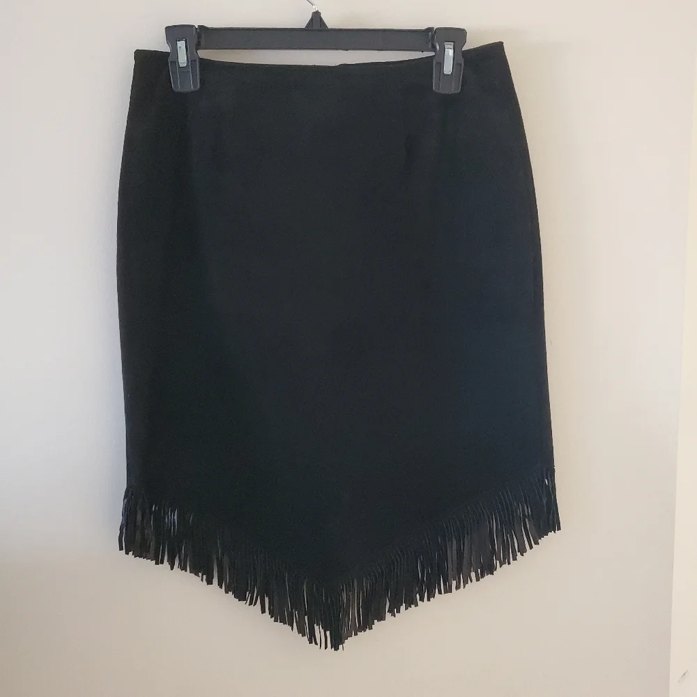 Village Set Genuine Leather Suede Skirt with Fringe - Picture 4 of 9